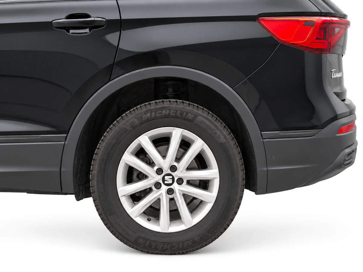 SEAT_TARRACO_NEGRO_1YFT560_20261004_013_RUEDA_TRASERA