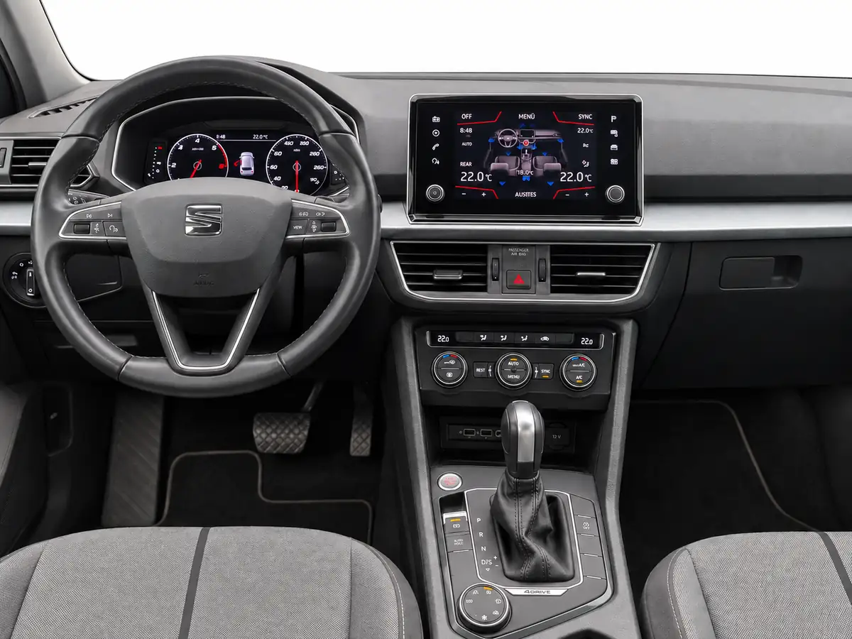 SEAT_TARRACO_NEGRO_1YFT560_20261004_024_SALPICADERO_CENTRAL