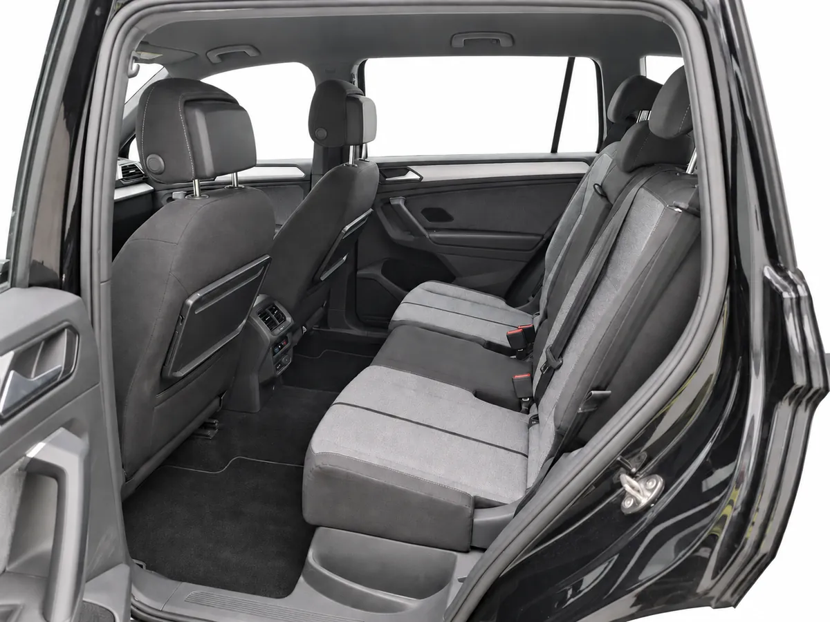 SEAT_TARRACO_NEGRO_1YFT560_20261004_035_ASIENTOS_TRASEROS