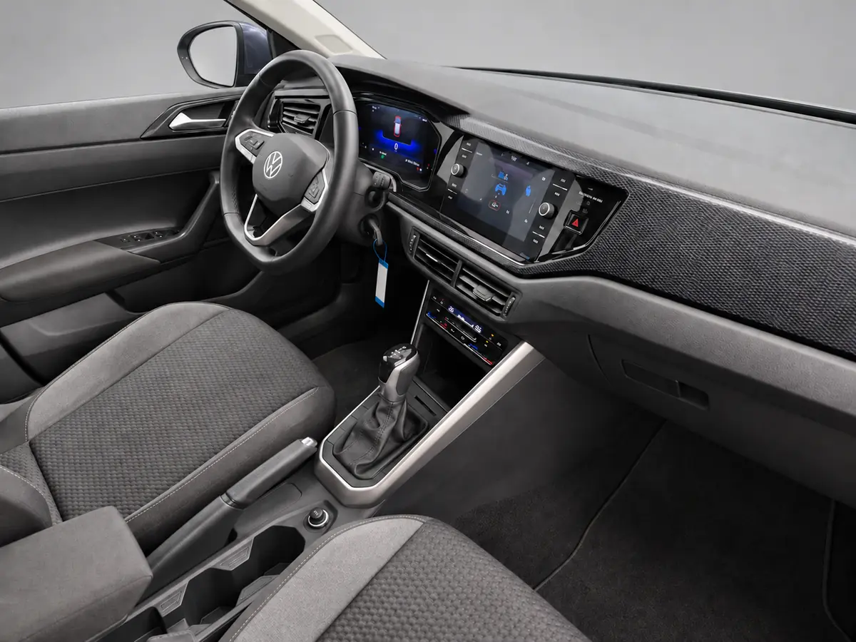 VOLKSWAGEN_TAIGO_GRIS_AZULADO_20261001_035